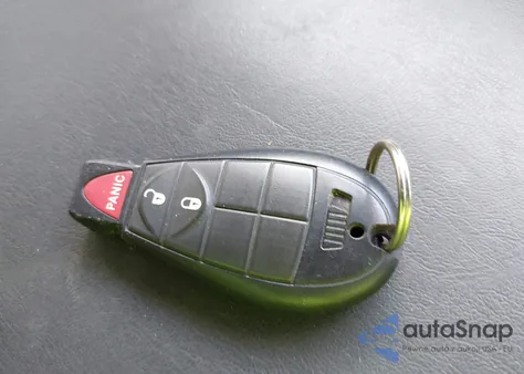 2010 Dodge Ram 1500 Slt/Sport/Trx z USA, uszkodzony, nr VIN 1D7RB1CT1AS195762